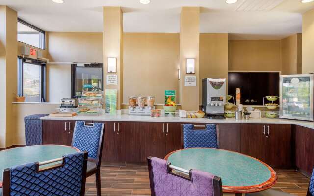 Quality Inn & Suites Olde Town