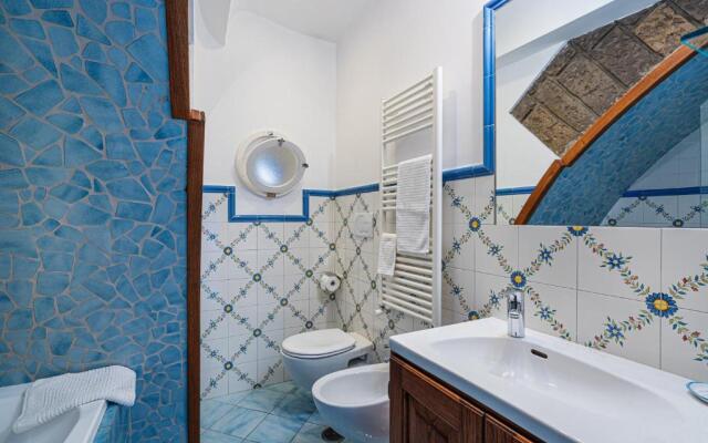 Aquamarine Apartment