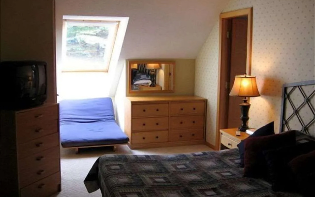 Highridge Condominiums