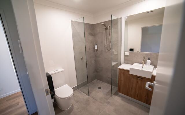 Mackay Adventure Lodge