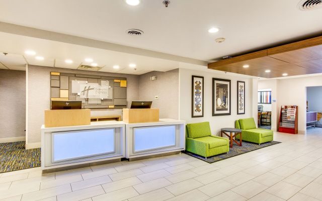 Holiday Inn Express Vincennes by IHG