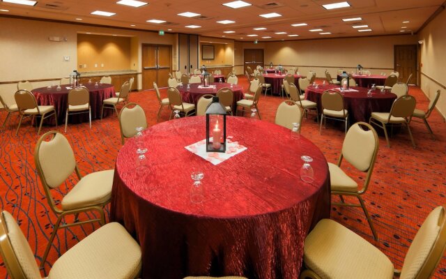 Courtyard Boulder Longmont