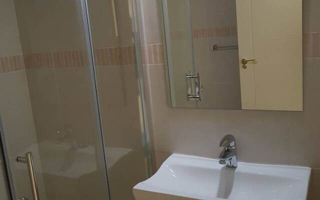 Sunny, Quiet And Spacious Apartment Nearby The Sea