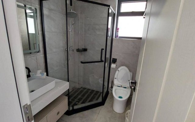 Lovely 2 br serviced apartment with pool