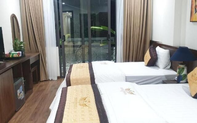 Phuong Trang Hotel by Bay Luxury