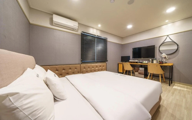 Tongyeong Hotel Vole