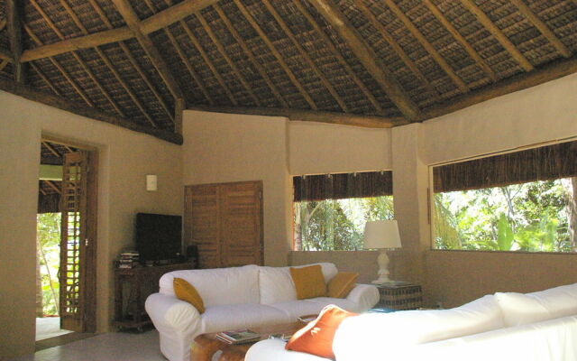 Nirvana Beach Hotel Bahia