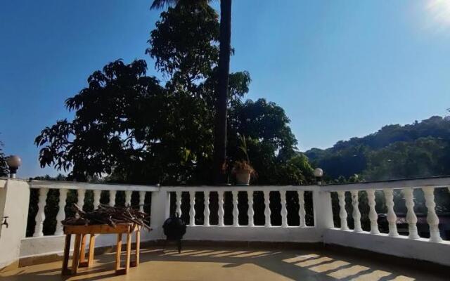 J-House, spacious apartments with balconies, Thalassa 1min away