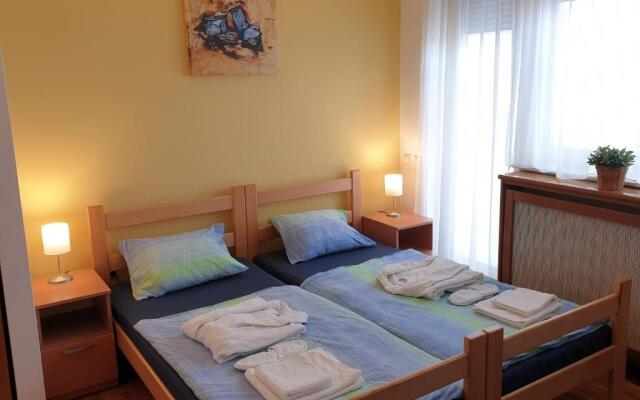 Spirit Hostel and Apartments