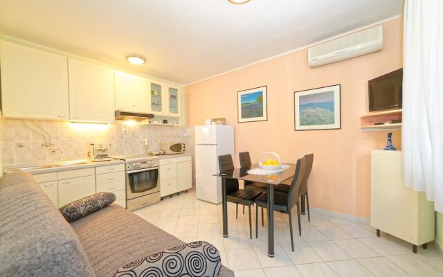 Apartment Carla / One Bedroom A1