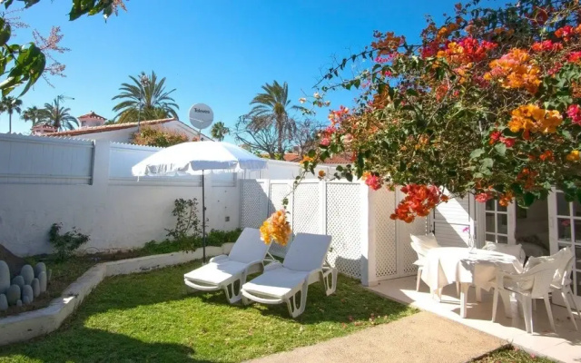 Bungalow With Private Garden & Close To The Beach