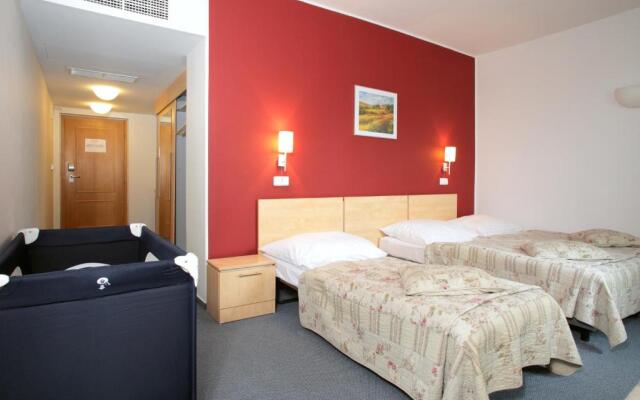 Hotel Chvalska Tvrz