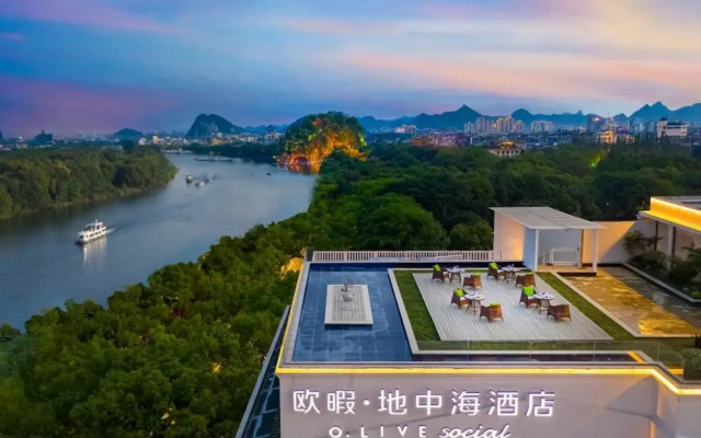 O.Live Social (Guilin Elephant Trunk Hill Two Rivers and Four Lakes Store)