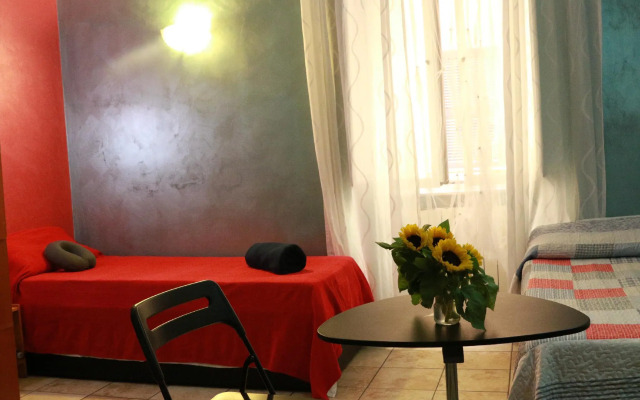 Român Holidays Hostel
