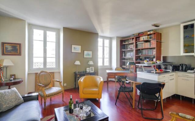 Amazing Le Marais Flat 2 Mins To Hotel De Ville