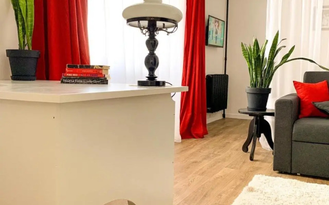 Birdie Home at Nauky metro