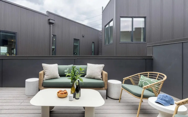 The Outrider by AvantStay Chic Stay Close to Broadway