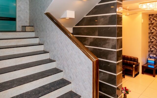Hotel Laaiba Residency