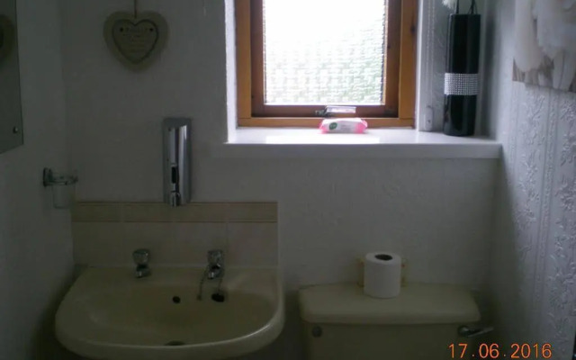 Tay Villa Bed And Breakfast