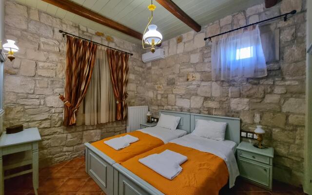 Asion Lithos - Traditional Villa