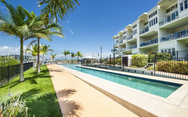 Beachside Apartment 5