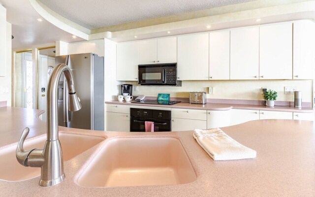 Siesta Breakers Penthouse on the Beach