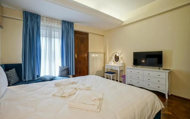 Lovely - 3 Bdr. Serviced Apartment In Old Town