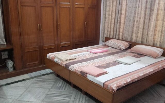 Anjani Mansion Guest House