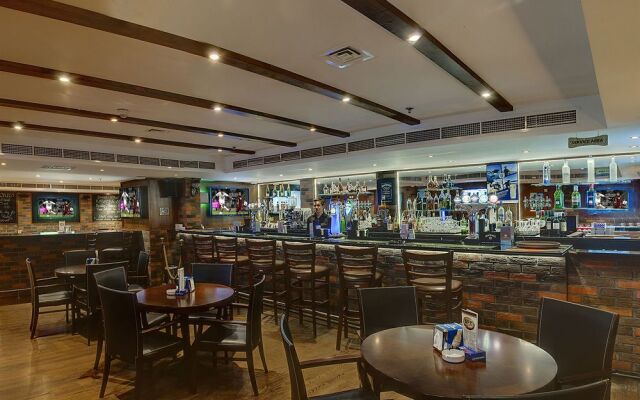 Boutique 7 Hotel & Suites
