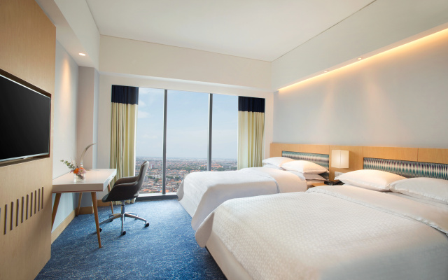 Four Points by Sheraton Surabaya, Tunjungan Plaza
