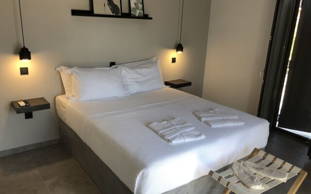 Calme Suites Mani