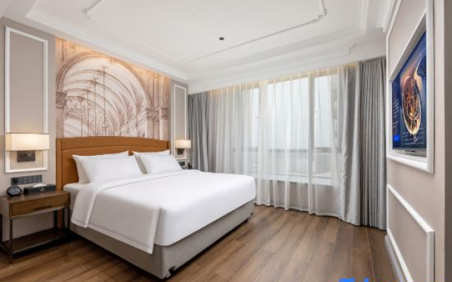 Vienna lnternational Hotel Classic Lianjiang Liangdong Zhongliang Times Square