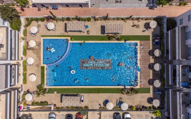 Mythicals Ground floor with garden 2 bed apartment