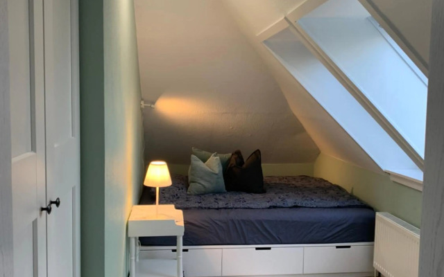 Sonniges Stadt-Apartment in ruhiger Parklage