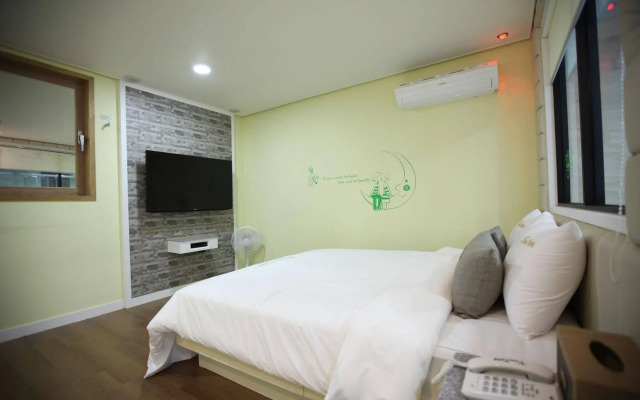 Cheonan Hound Hotel