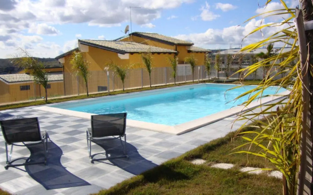 appartamento in moderna villa con piscina