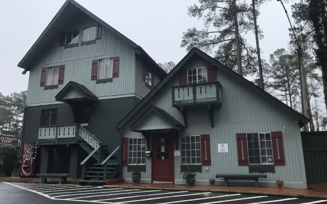 Pine Mountain Club Chalets Resort