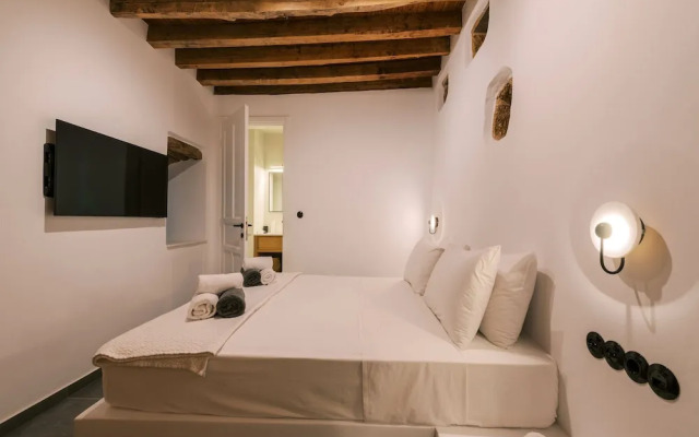 Kalathos Square Luxury Suites