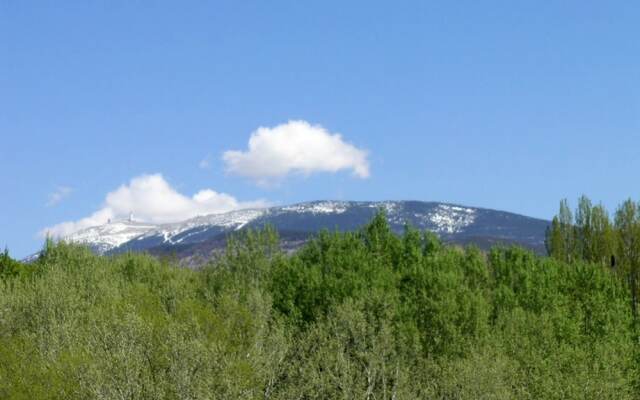 Villa With 4 Bedrooms in Mollans-sur-ouvèze, With Wonderful Mountain V