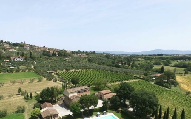 La Villa a Charming Villa With Swimming Pool-la Villa