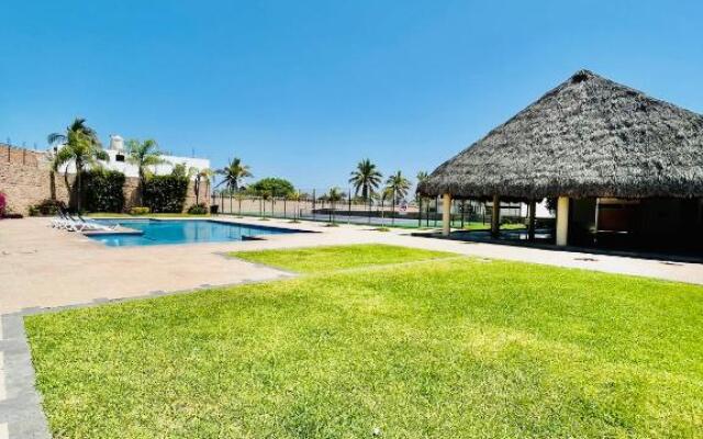 Casa turquesa pie de playa Mazatlan (Brujas)