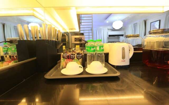 Condo at Arista Place