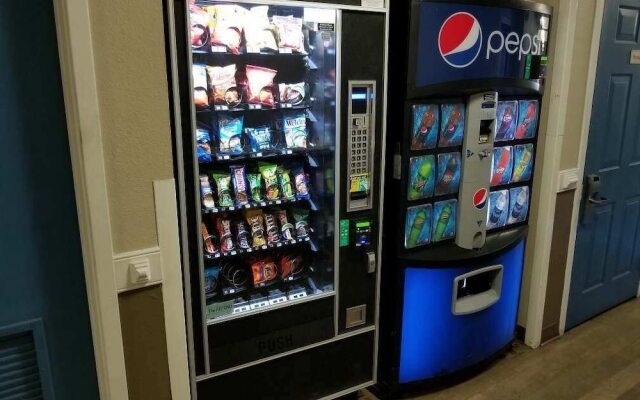 Intown Suites Extended Stay Select Hampton