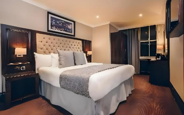 County Hotel & County Aparthotel Newcastle