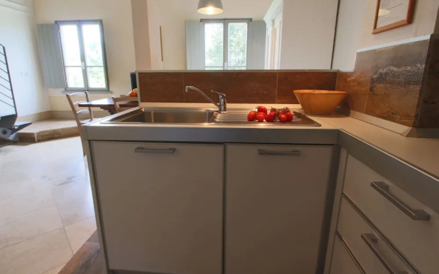 Belvilla by OYO Beautiful Farmhouse With Pool