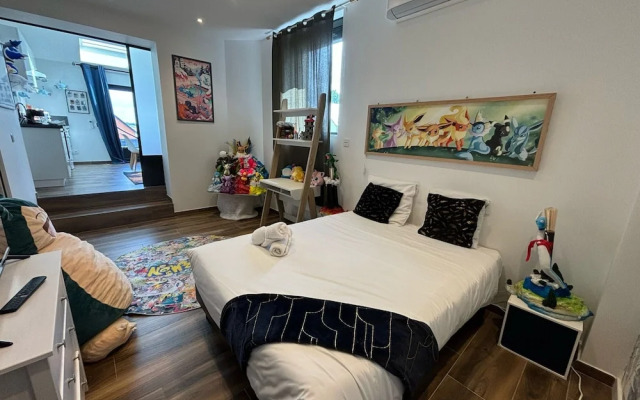 Modern House With Four Bedrooms in Loire