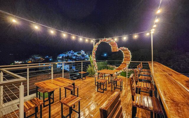 Miradores Del Paraiso