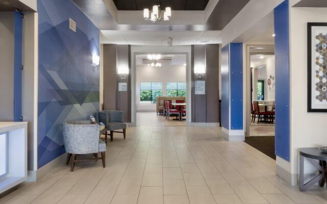 Holiday Inn Express and Suites Newton by IHG