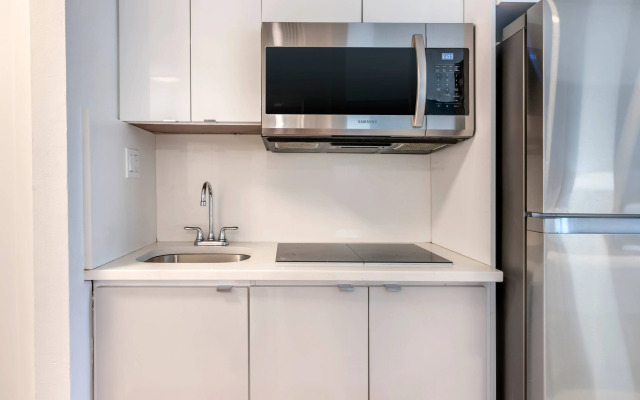 Travelodge by Wyndham Kamloops Mountview