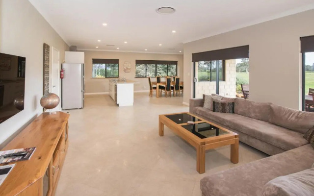 Redgate Forest Retreat